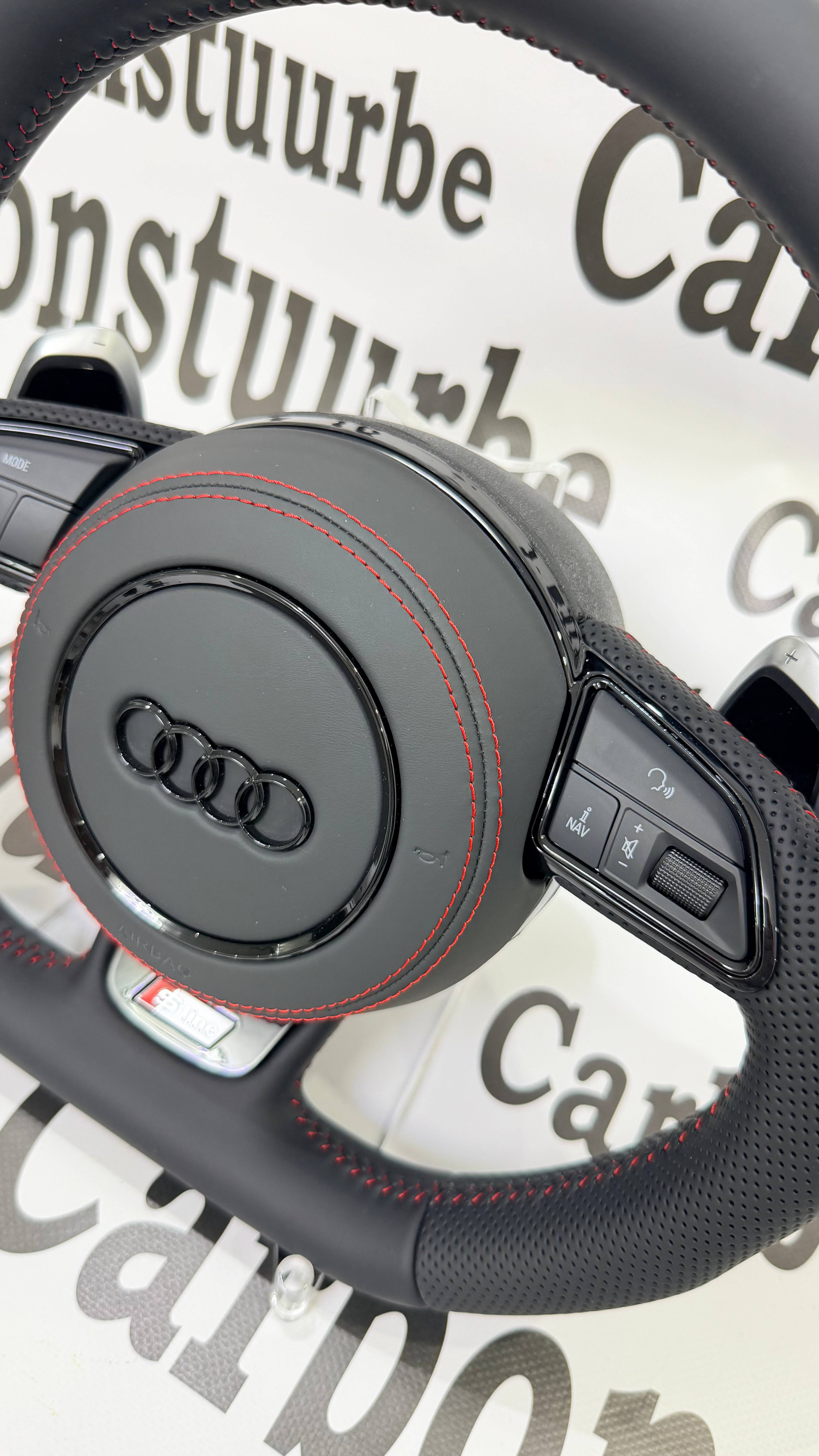 Audi Q5/A4/A5 2011-2016 RED