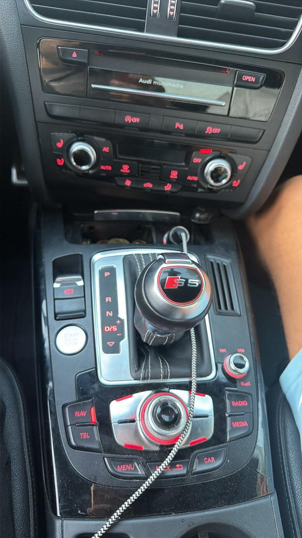 Piano black Audi RS knob